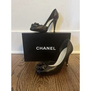 Chanel Black Leather Heels Size 39 Designer Flower Pumps Shoes Sexy Gold Ball HL
